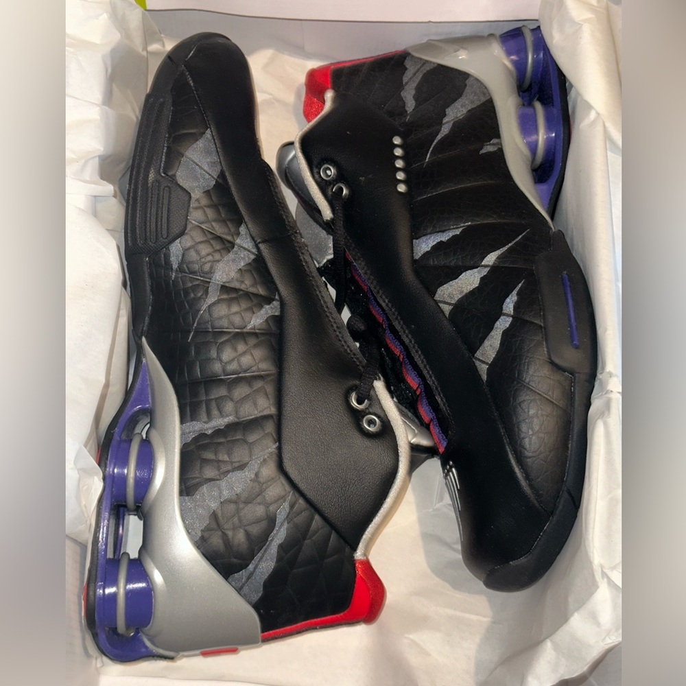 Nike Shox BB4 “Raptors” Men’s Size 11 US  New w og Box  CD9335-002